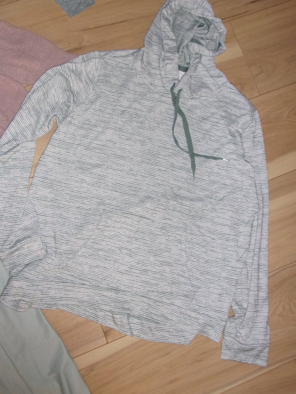 Market spruce size extra large womens shirt green tee t shirt hoodie - Picture 3 of 4